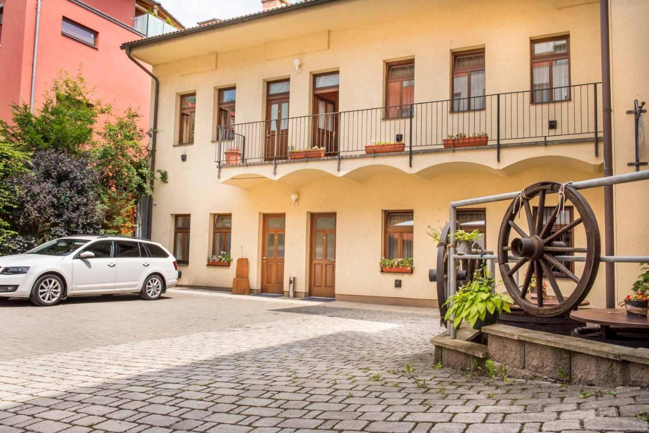 Residence Hattrick Praga Exterior foto
